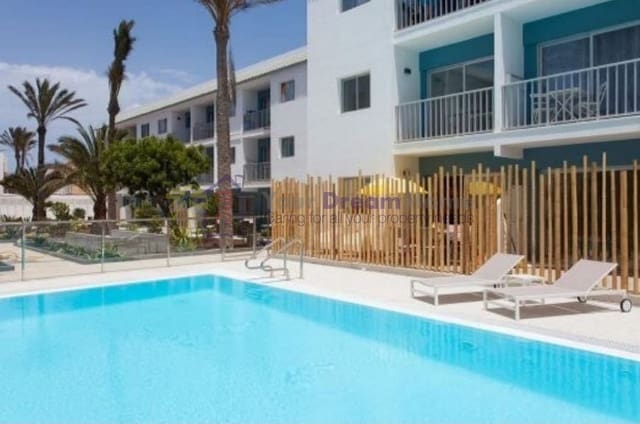 1 Zimmer Apartment zu verkaufen in Corralejo, La Oliva mit Pool - 260.000 € (Ref: 8930391)
