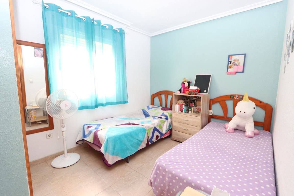 3 slaapkamer Appartement te koop in Los Alcazares - € 170.000 (Ref: 8932322)