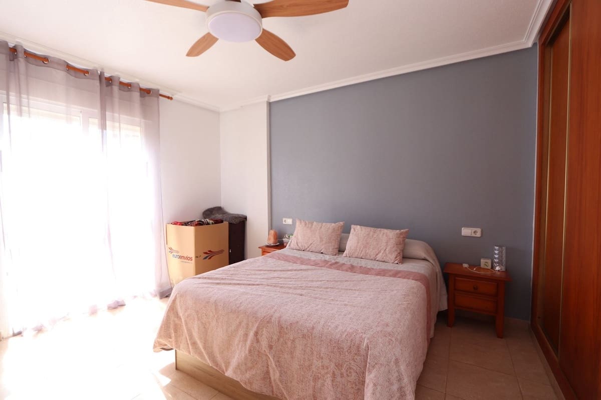 3 slaapkamer Appartement te koop in Los Alcazares - € 170.000 (Ref: 8932322)