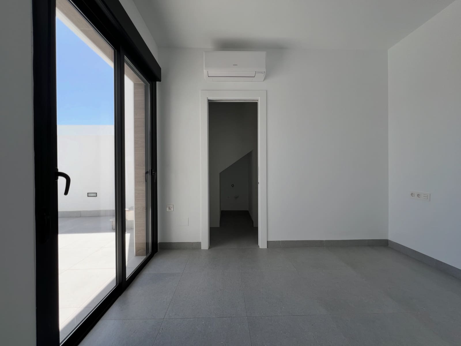 2 bedroom Villa for sale in Roldan with pool - € 269,000 (Ref: 8937200)