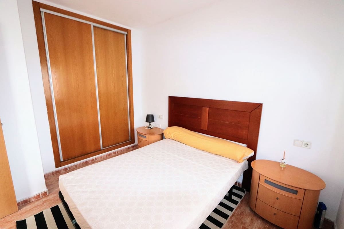 3 sypialnia Dom blizniak na sprzedaż w Los Alcazares z garażem - 167 000 € (Ref: 8937224)