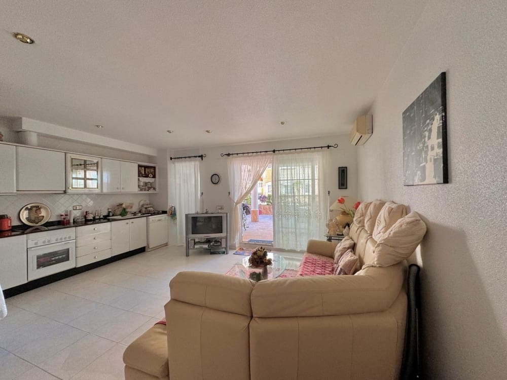 2 soveværelse Lejlighed til salg i Guardamar del Segura - € 232.000 (Ref: 8941357)