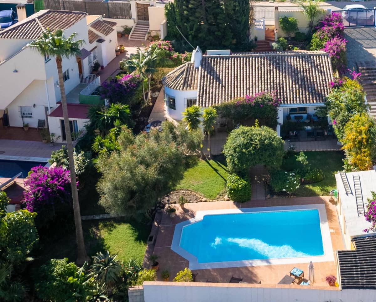 3 makuuhuone Huvila myytävänä paikassa Estepona - 675 000 € (Ref: 8941372)