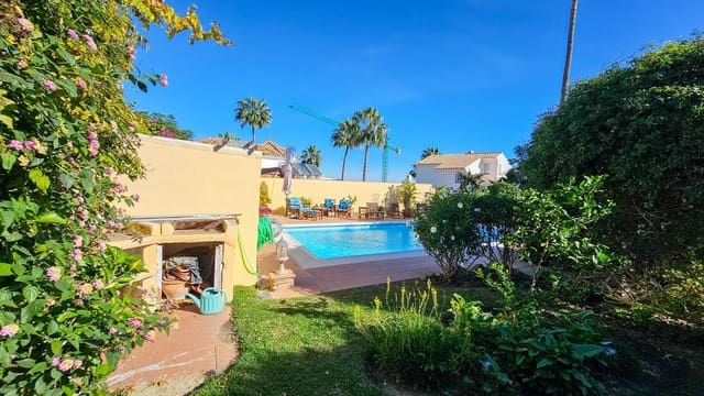 3 makuuhuone Huvila myytävänä paikassa Valle Romano Golf, Estepona - 675 000 € (Ref: 8941372)