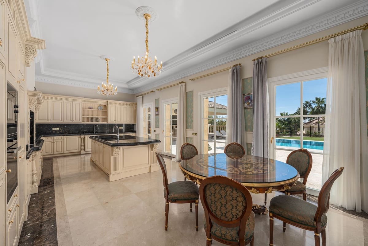 7 quarto Moradia para venda em Golden Mile - 13 000 000 € (Ref: 8941374)