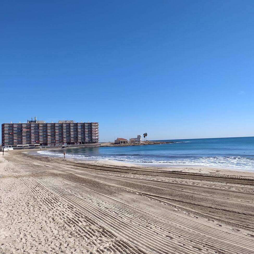 3 sovrum Lägenhet till salu i Torrevieja med garage - 375 000 € (Ref: 8943933)