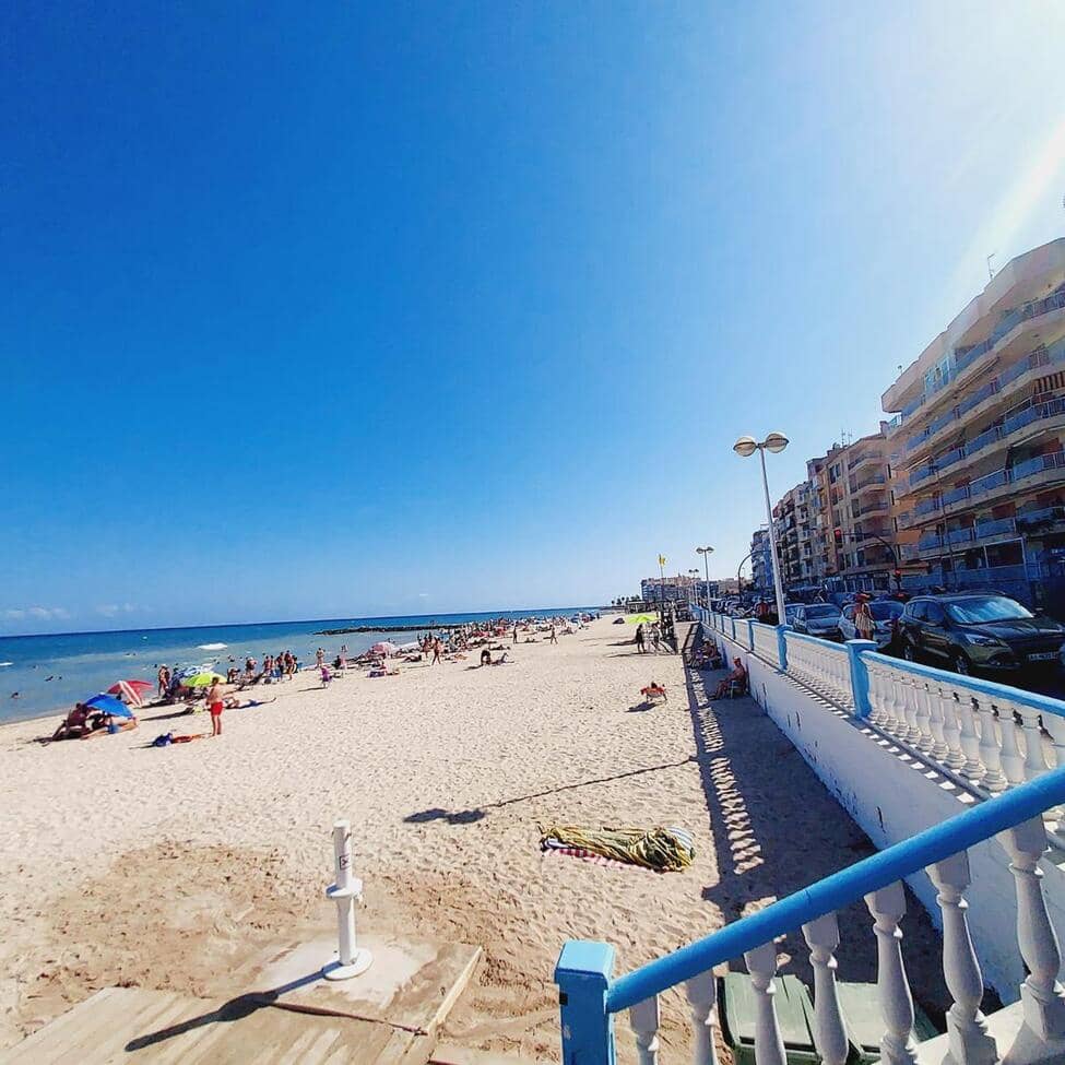 3 sovrum Lägenhet till salu i Torrevieja med garage - 375 000 € (Ref: 8943933)