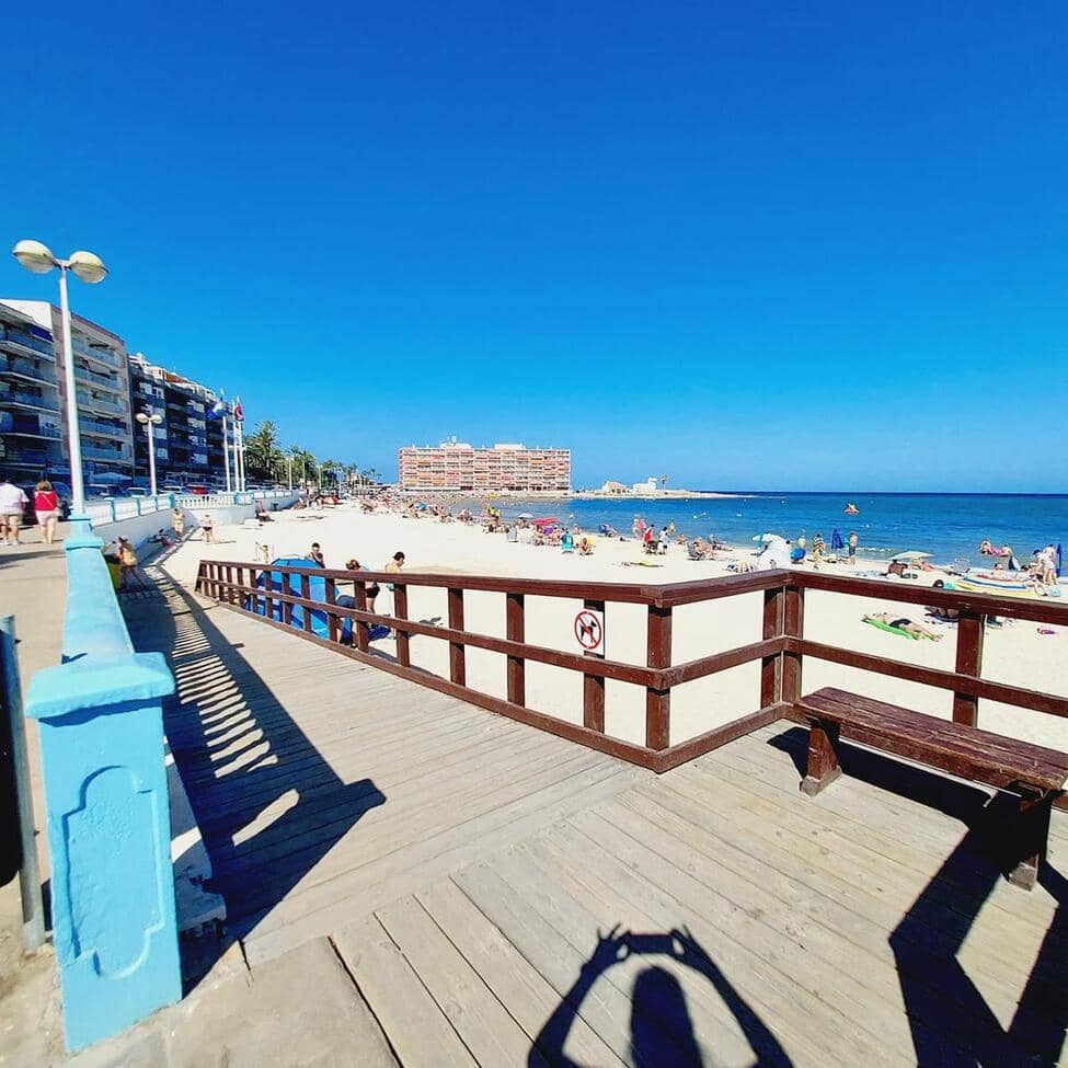 3 sovrum Lägenhet till salu i Torrevieja med garage - 375 000 € (Ref: 8943933)