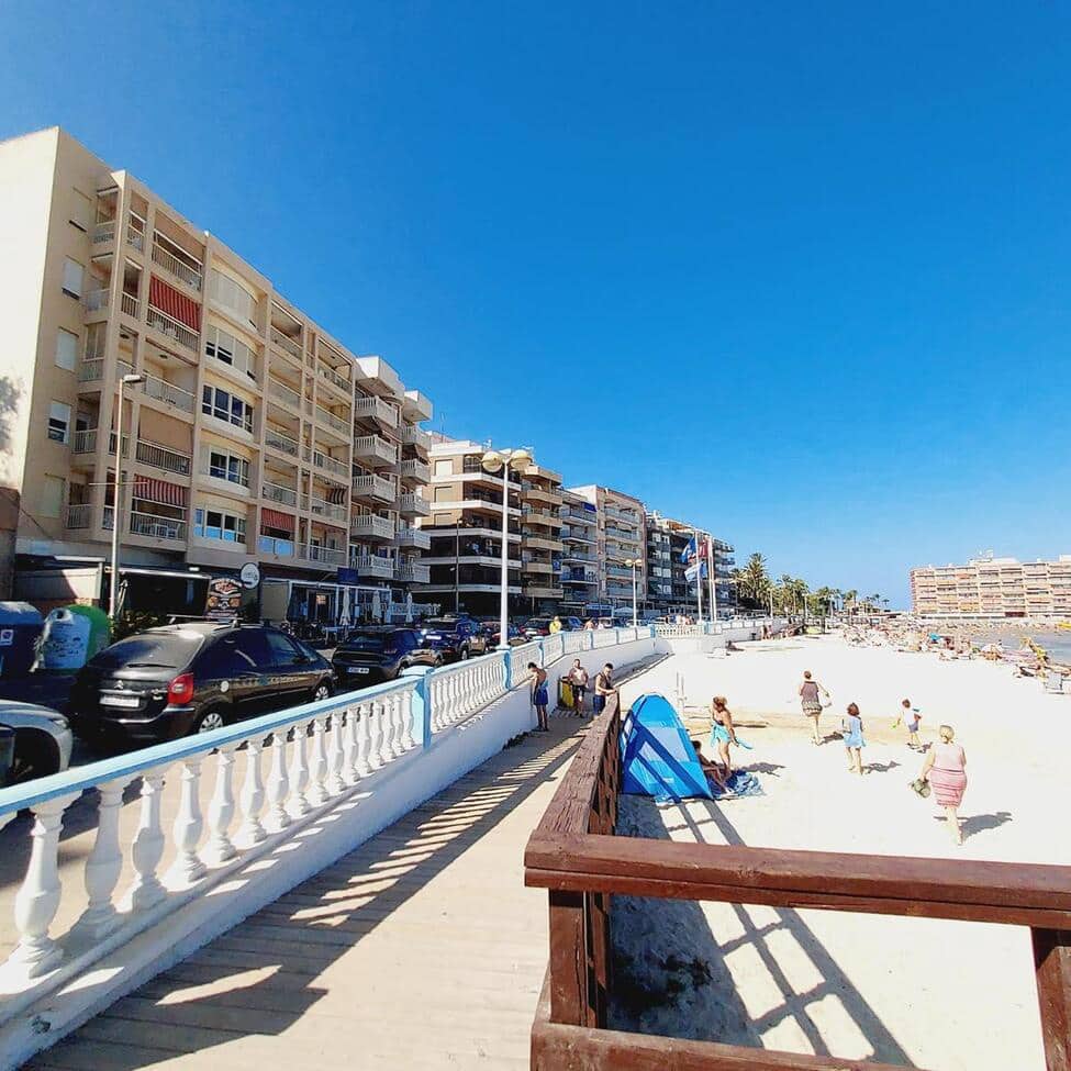 3 sovrum Lägenhet till salu i Torrevieja med garage - 375 000 € (Ref: 8943933)