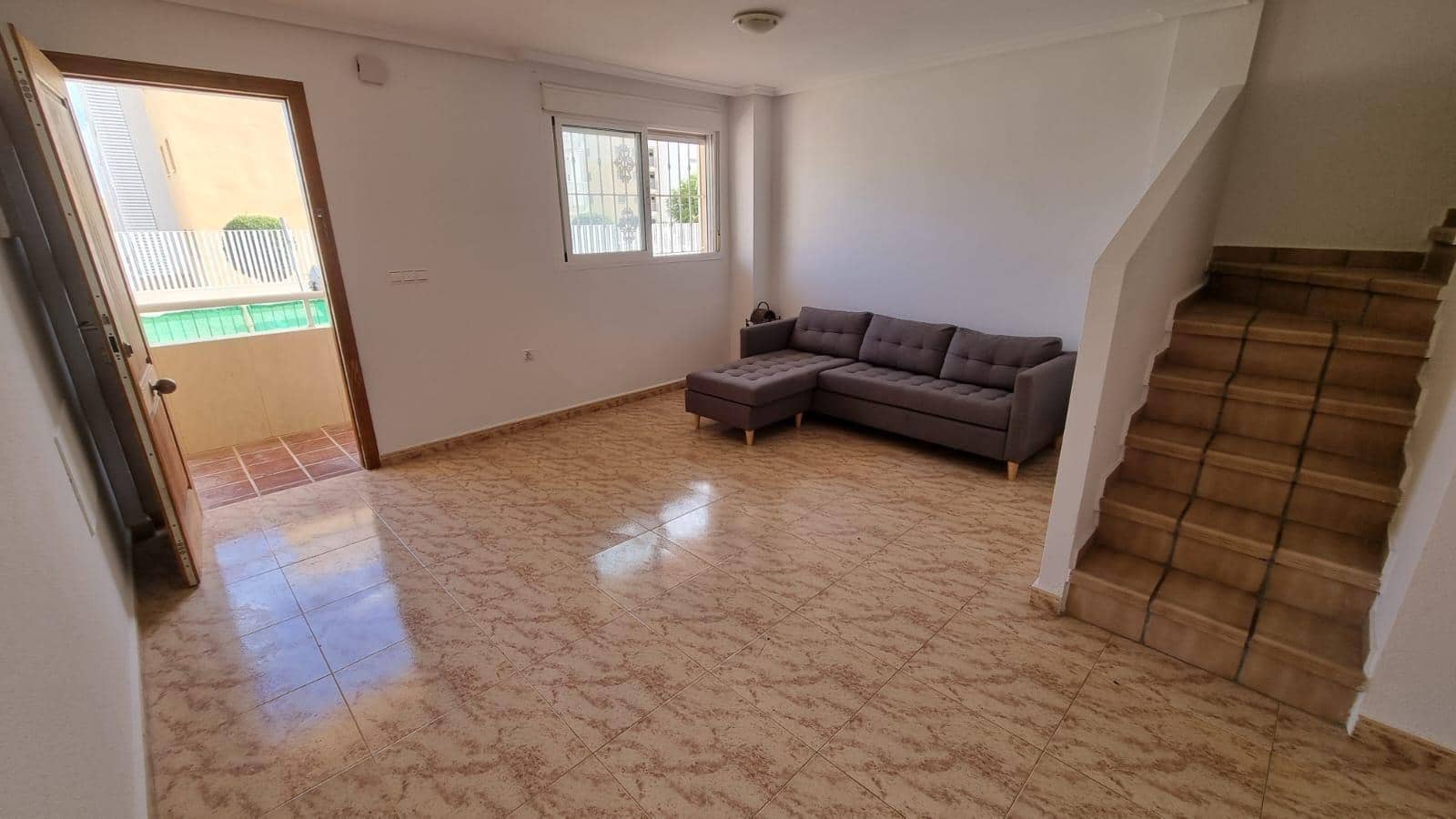 3 quarto Casa em Banda para venda em Orihuela Costa com piscina - 190 000 € (Ref: 8943942)
