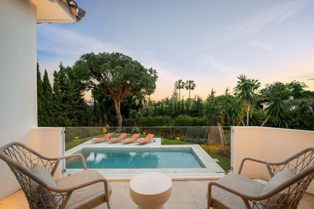 4 sypialnia Willa na sprzedaż w Aloha Golf, Marbella z basenem - 2 995 000 € (Ref: 8948900)