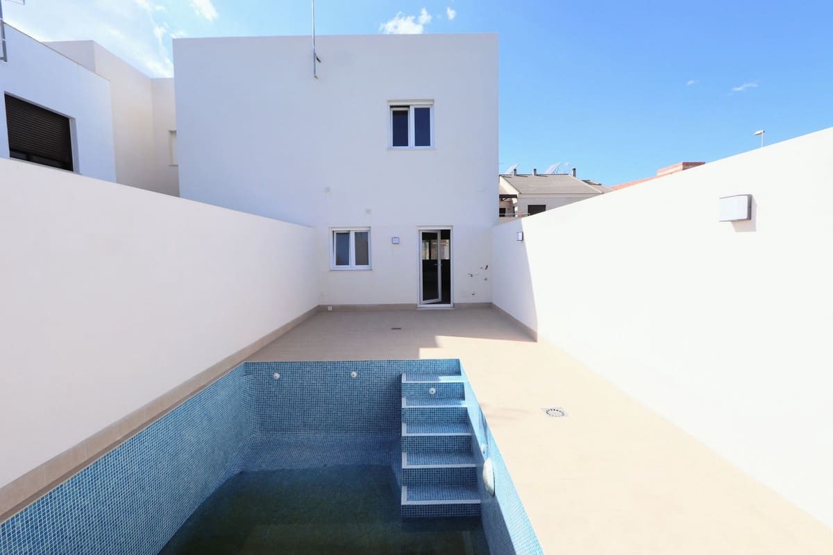 3 sovrum Villa till salu i Pilar de la Horadada med pool garage - 265 000 € (Ref: 8954559)