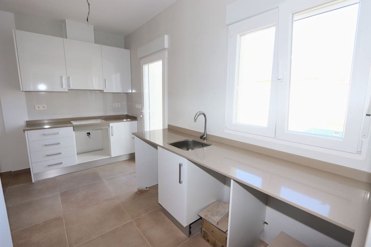 3 soverom Villa til salgs i Pilar de la Horadada med svømmebasseng garasje - € 265 000 (Ref: 8954559)