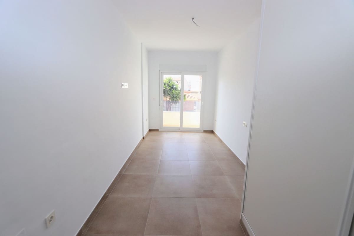 3 soverom Villa til salgs i Pilar de la Horadada med svømmebasseng garasje - € 265 000 (Ref: 8954559)