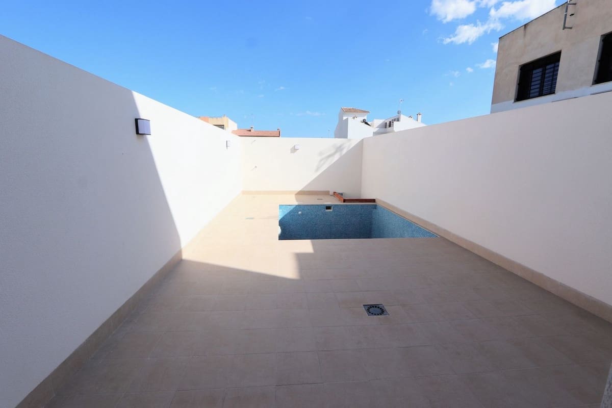 3 soverom Villa til salgs i Pilar de la Horadada med svømmebasseng garasje - € 265 000 (Ref: 8954559)