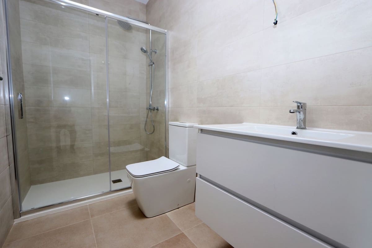 3 bedroom Villa for sale in Pilar de la Horadada with pool garage - € 265,000 (Ref: 8954559)