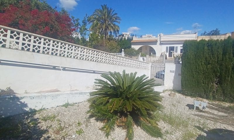 2 sypialnia Willa na sprzedaż w Torrevieja z basenem garażem - 249 900 € (Ref: 8954583)