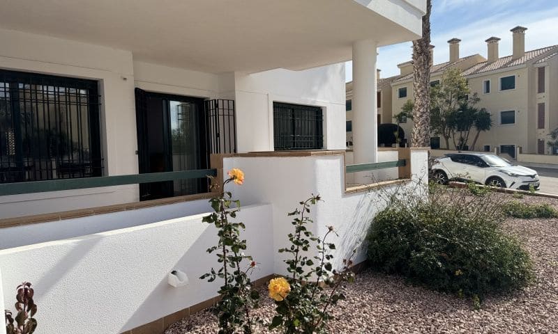 2 makuuhuone Huoneisto myytävänä paikassa Orihuela Costa mukana uima-altaan - 212 350 € (Ref: 8954588)