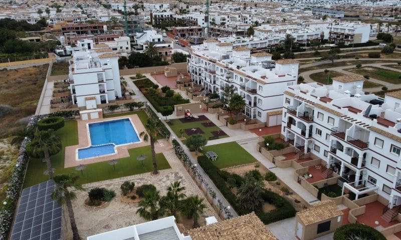 2 sypialnia Apartament na sprzedaż w Orihuela Costa z basenem - 195 000 € (Ref: 8954590)