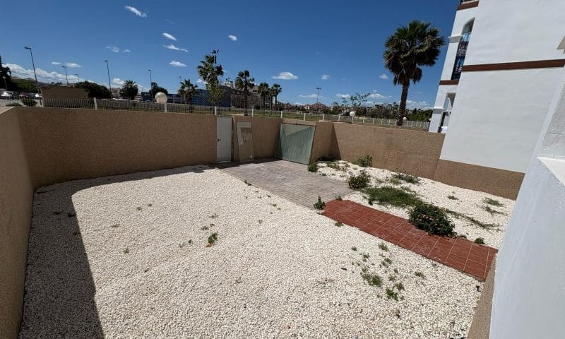 2 slaapkamer Appartement te koop in Orihuela Costa met zwembad - € 195.000 (Ref: 8954591)