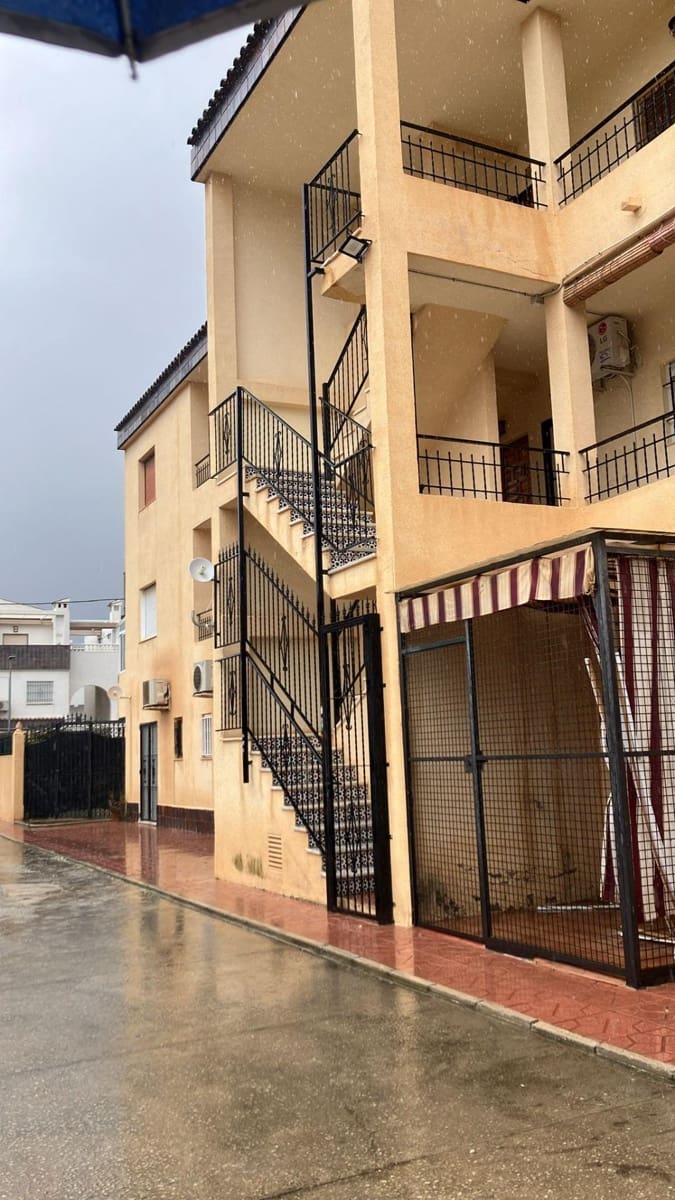 2 chambre Appartement à vendre à Torrevieja avec piscine - 149 000 € (Ref: 8957110)