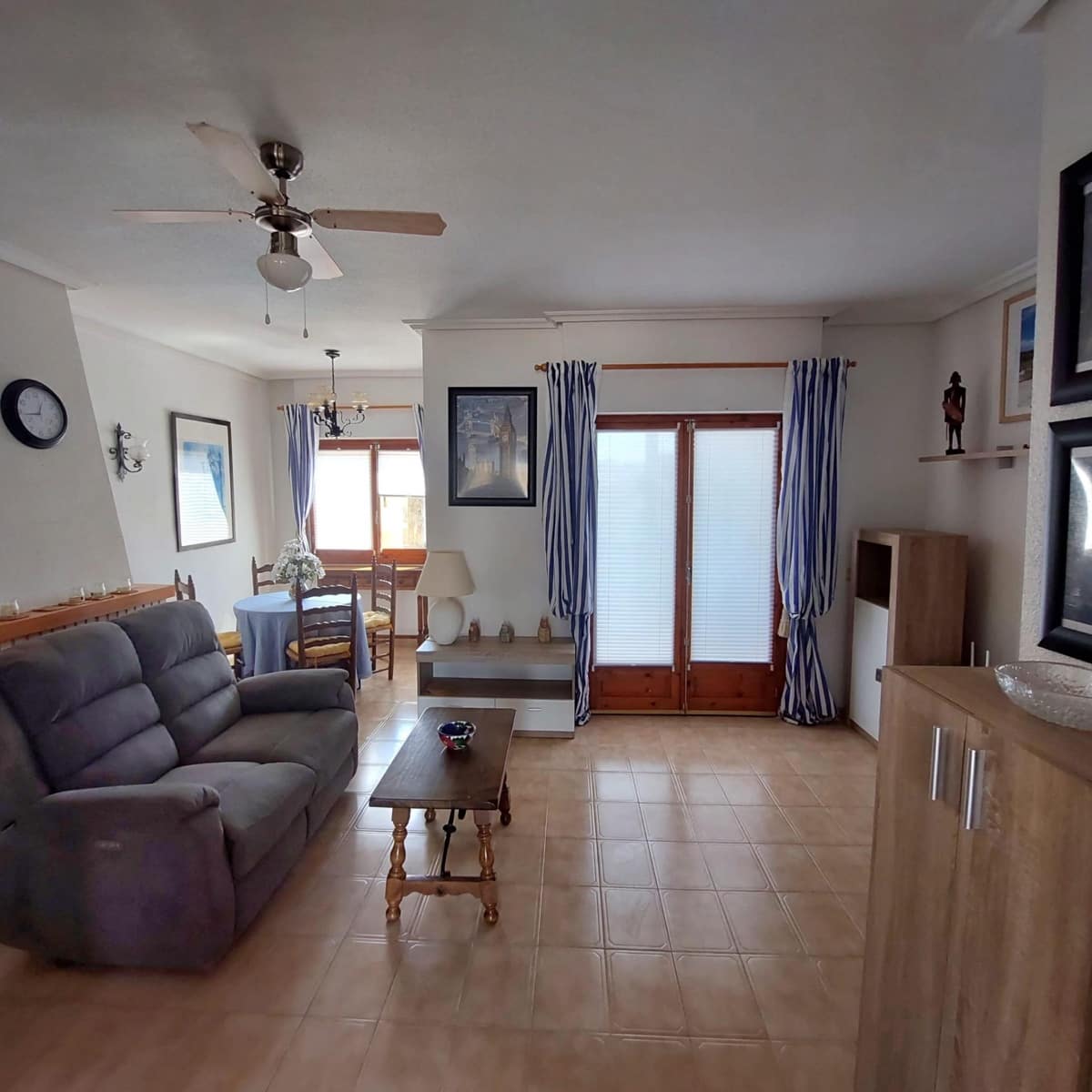 2 chambre Appartement à vendre à Torrevieja avec piscine - 149 000 € (Ref: 8957110)