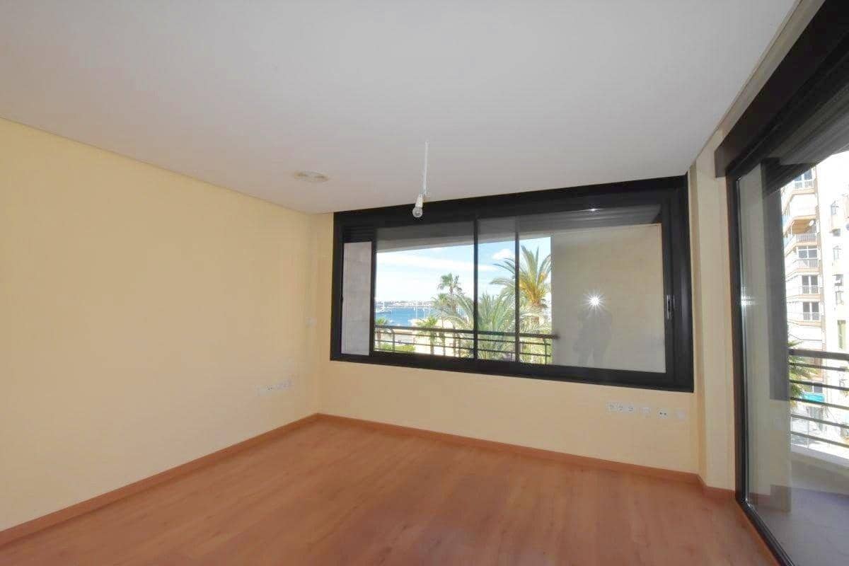 3 quarto Apartamento para venda em Torrevieja - 439 900 € (Ref: 8957113)
