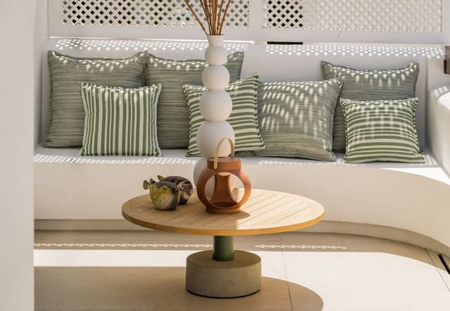 3 sypialnia Apartament na sprzedaż w Los Monteros, Marbella - 2 450 000 € (Ref: 8957120)
