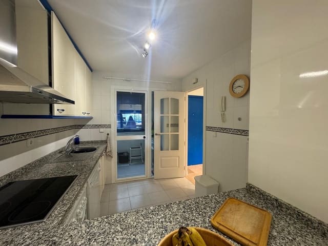 2 chambre Appartement à vendre à La Duquesa / Puerto de la Duquesa, Manilva - 259 000 € (Ref: 8957121)