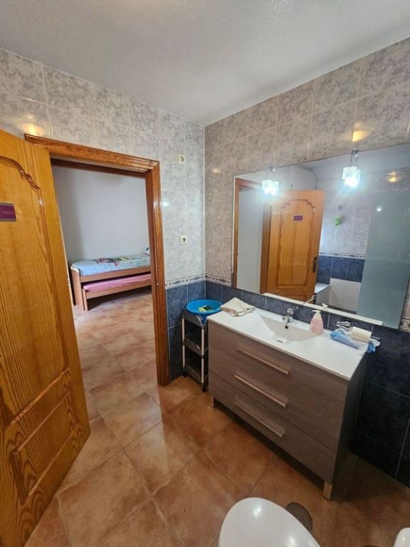 5 quarto Casa em Banda para venda em Los Alcazares - 190 000 € (Ref: 8960175)