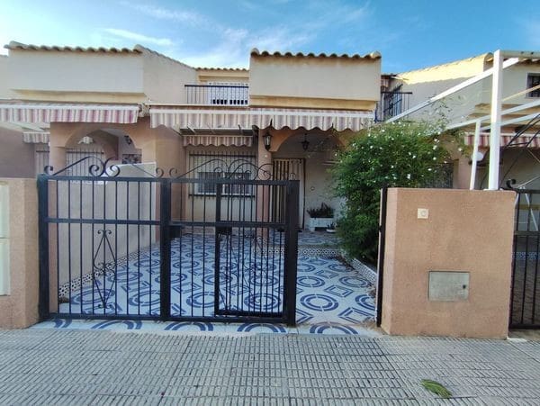 3 bedroom Townhouse for sale in Los Alcazares - € 157,900 (Ref: 8960176)