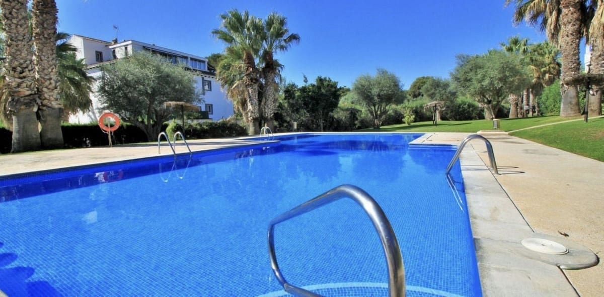 1 soveværelse Lejlighed til salg i Villamartin med swimmingpool - € 155.000 (Ref: 8961598)
