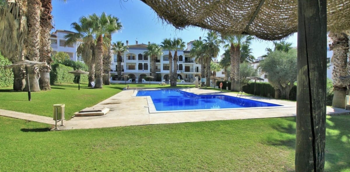 1 soveværelse Lejlighed til salg i Villamartin med swimmingpool - € 155.000 (Ref: 8961598)