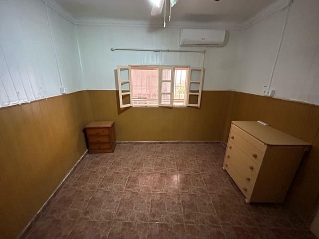 3 bedroom Villa for sale in Centro - Muelle Pesquero, Torrevieja - € 191,600 (Ref: 8961611)