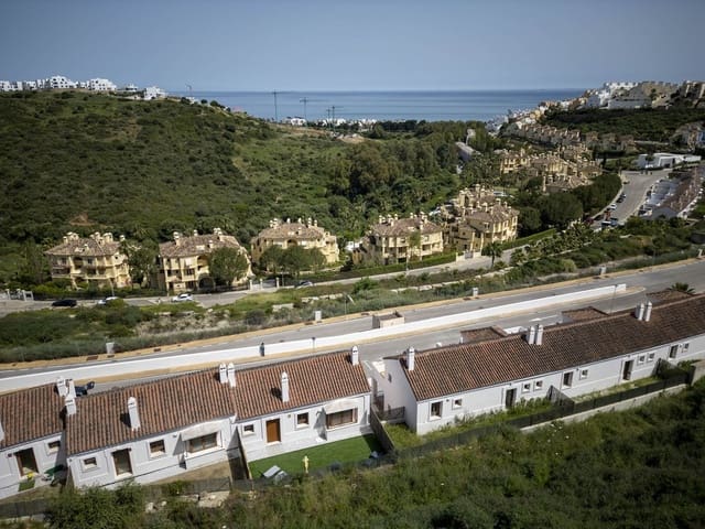 3 soveværelse Byhus til salg i Bahia de Casares, Casares - € 430.000 (Ref: 8962385)