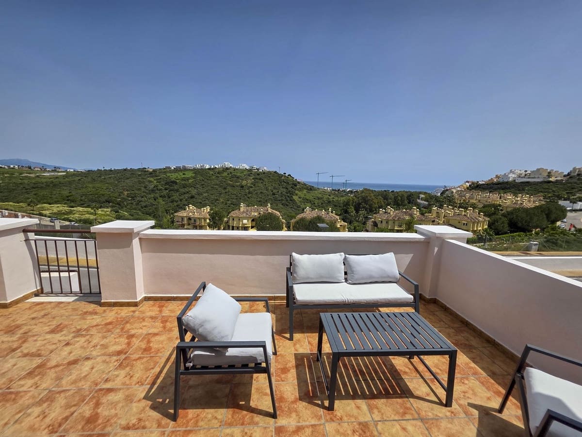 Casa de 3 habitaciones en Bahia de Casares en venta con piscina - 430.000 € (Ref: 8962385)