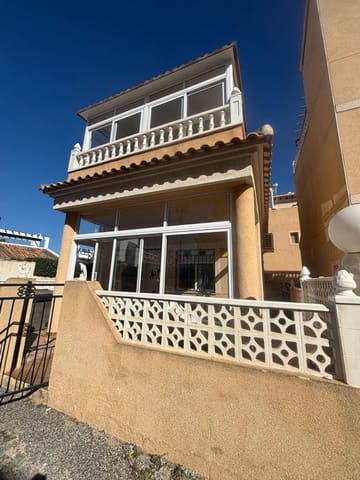 3 soveværelse Byhus til salg i Filipinas - € 194.999 (Ref: 8979161)