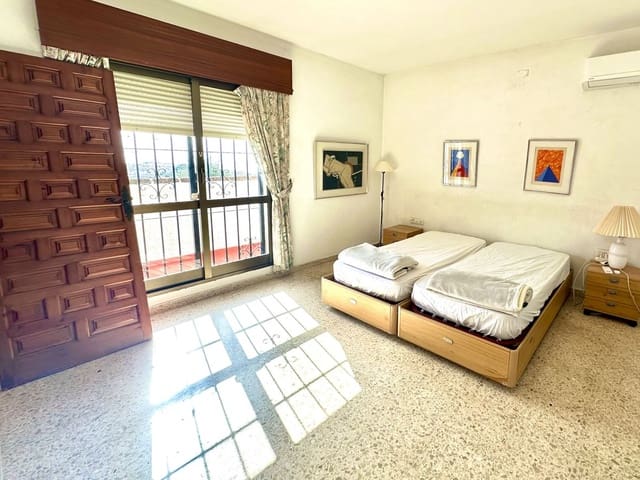 3 soveværelse Villa til salg i Torremuelle, Benalmádena med swimmingpool garage - € 975.000 (Ref: 8979178)