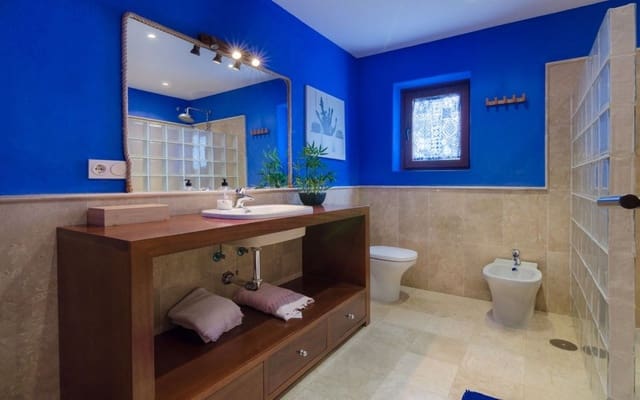 4 soveværelse Finca/Landehus til salg i Centro, Estepona med swimmingpool - € 795.000 (Ref: 8979179)