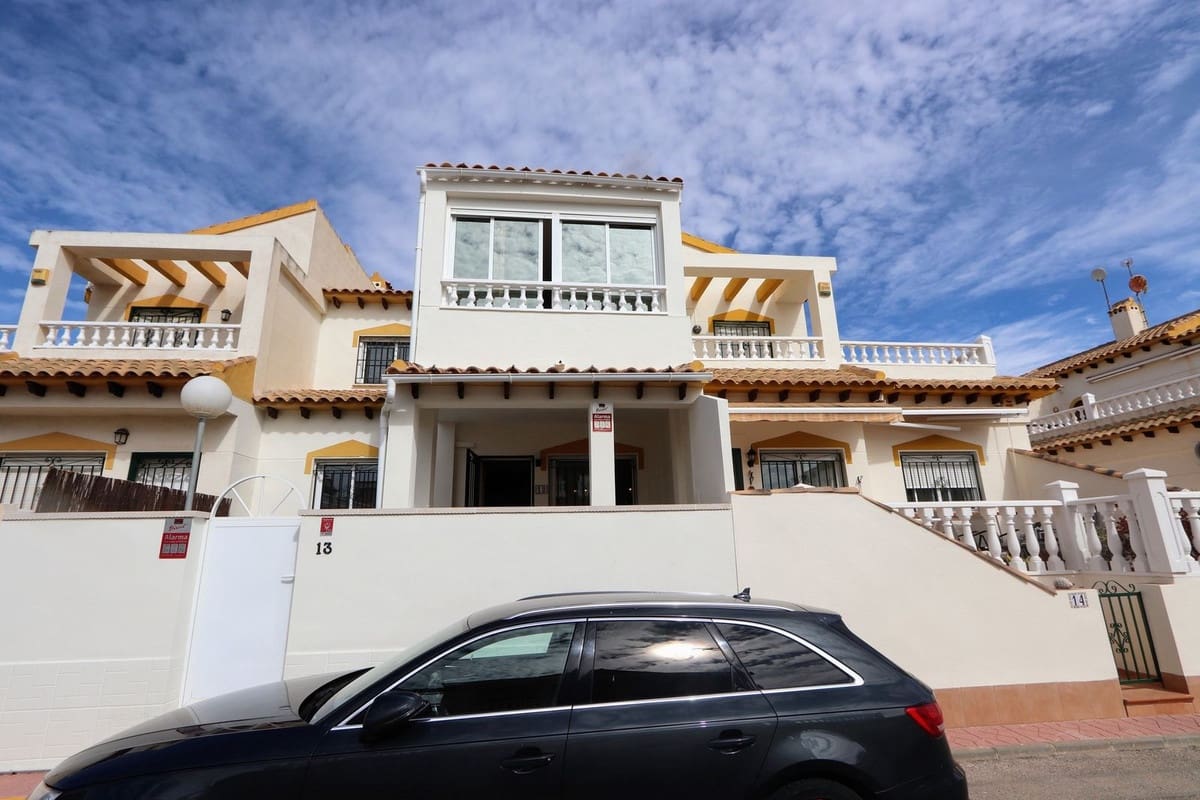 3 bedroom Townhouse for sale in Orihuela Costa with pool - € 288,000 (Ref: 8979182)