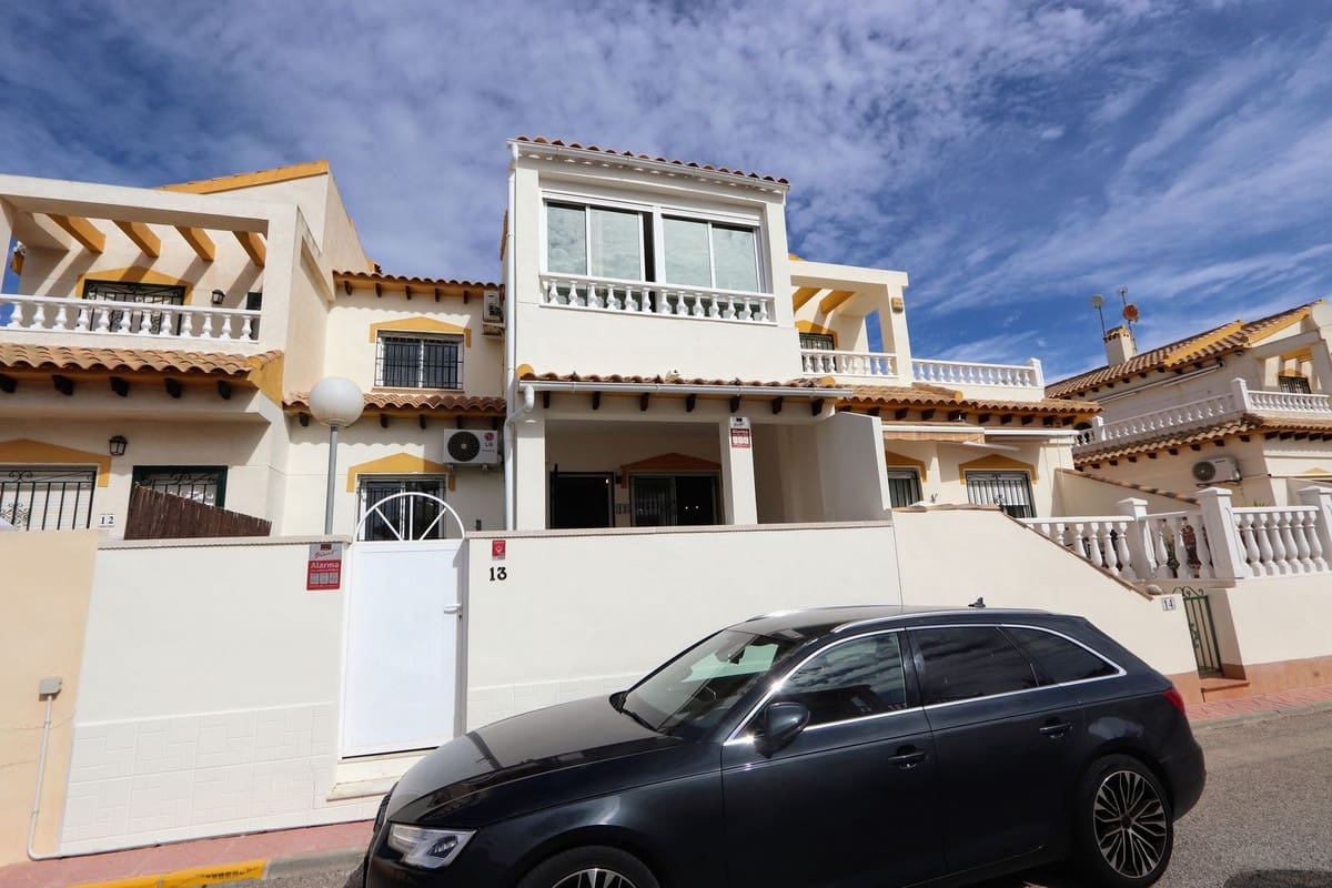 3 soveværelse Byhus til salg i Orihuela Costa med swimmingpool - € 279.000 (Ref: 8979182)