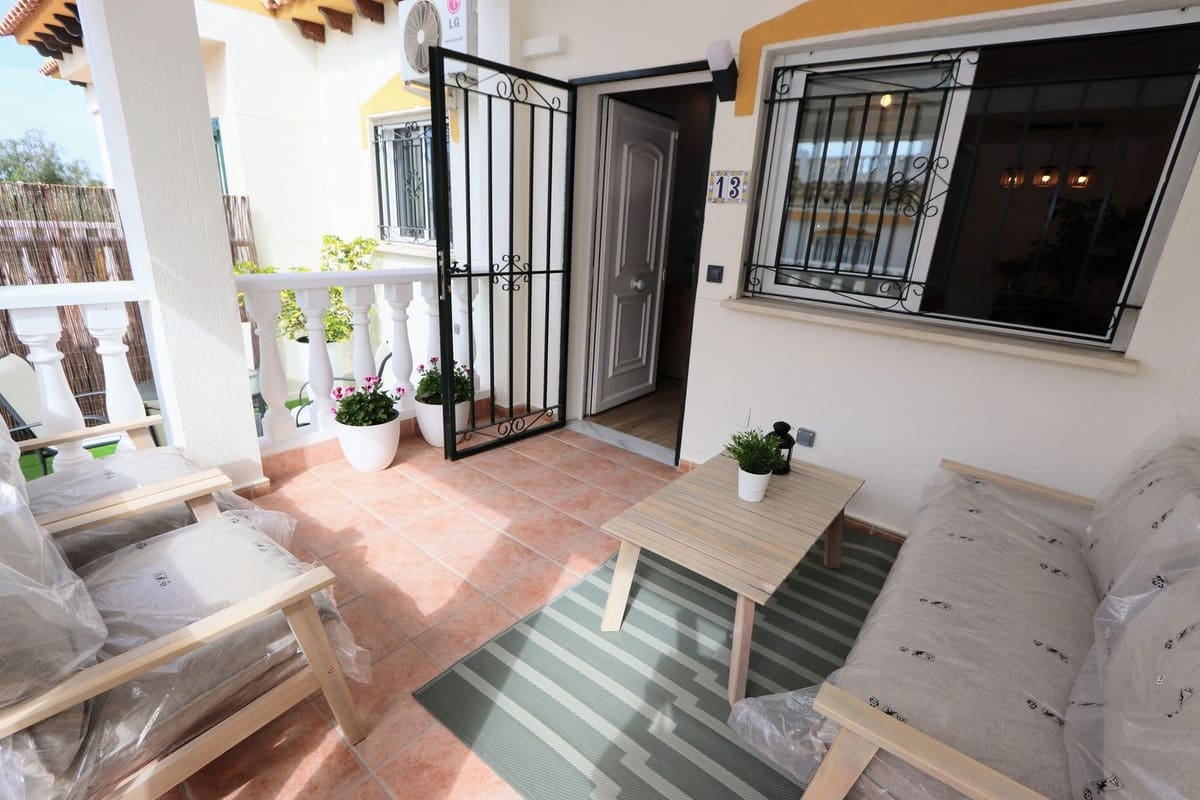 3 soveværelse Byhus til salg i Orihuela Costa med swimmingpool - € 279.000 (Ref: 8979182)