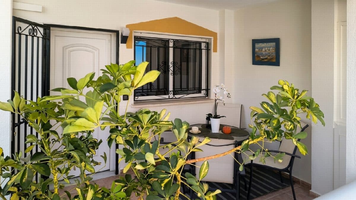 3 bedroom Villa for sale in Orihuela with pool - € 277,900 (Ref: 8979182)