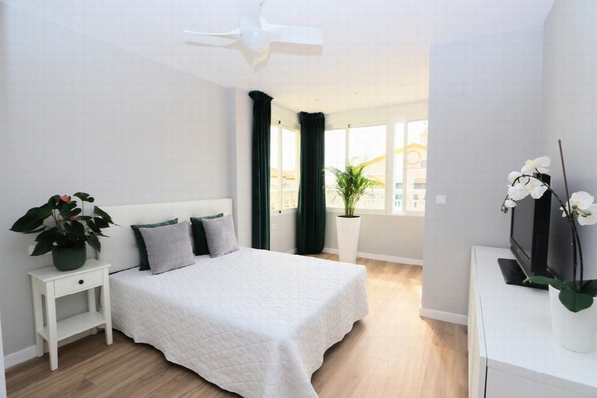 3 bedroom Villa for sale in Orihuela with pool - € 277,900 (Ref: 8979182)