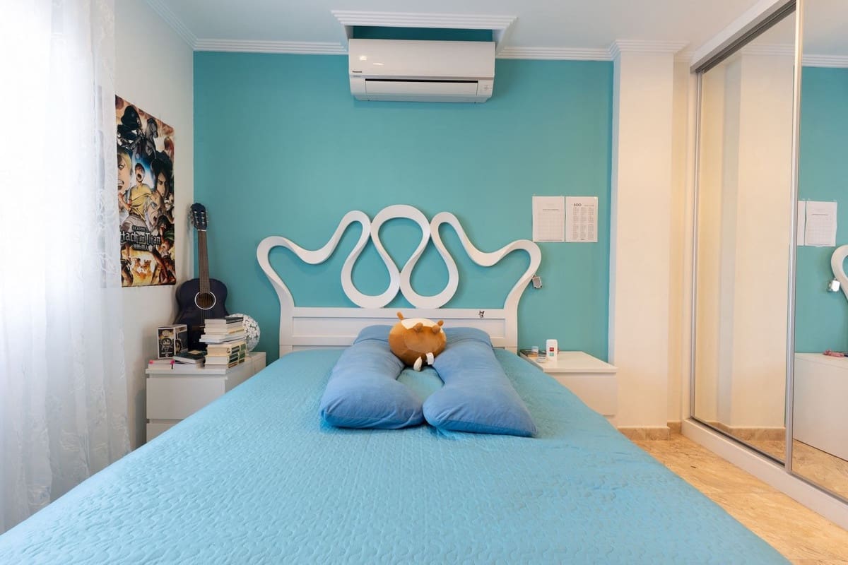 7 quarto Moradia para venda em Los Balcones com piscina garagem - 930 000 € (Ref: 8979183)