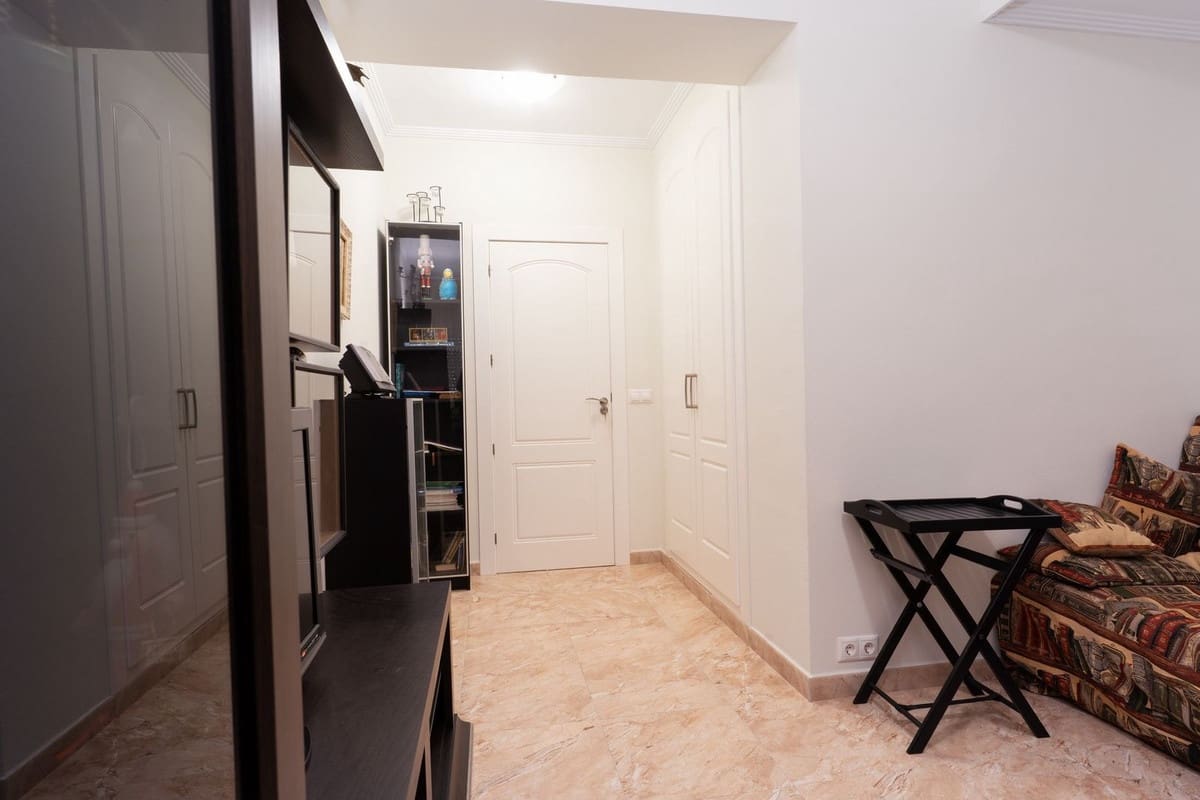 Chalet de 7 habitaciones en Los Balcones en venta con piscina garaje - 930.000 € (Ref: 8979183)