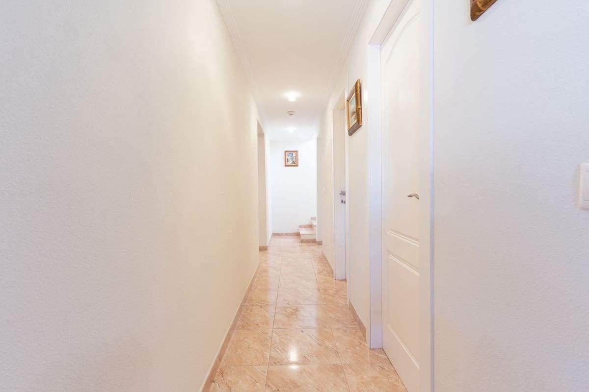 Chalet de 7 habitaciones en Los Balcones en venta con piscina garaje - 930.000 € (Ref: 8979183)
