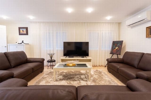 7 slaapkamer Villa te koop in Los Balcones - Los Altos, Torrevieja met zwembad - € 930.000 (Ref: 8979183)