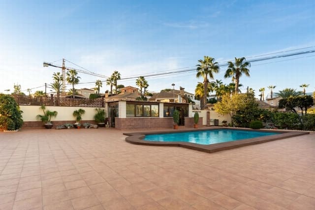 7 slaapkamer Villa te koop in Los Balcones - Los Altos, Torrevieja met zwembad - € 930.000 (Ref: 8979183)