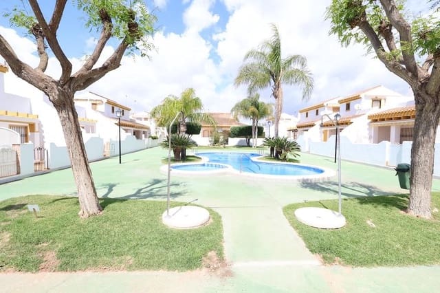 2 soveværelse Lejlighed til salg i Pueblo Latino, Pilar de la Horadada med swimmingpool - € 234.900 (Ref: 8980232)